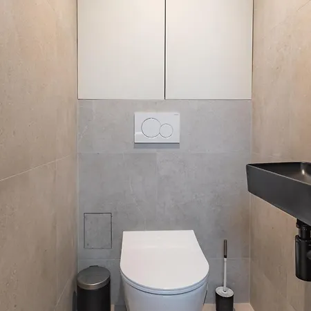 Apartmán Elegant Bright And Air-conditioned 2 Bedroom In Bastille *